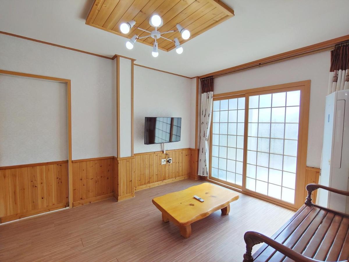 Gyulhouse Pensionソギポ エクステリア 写真