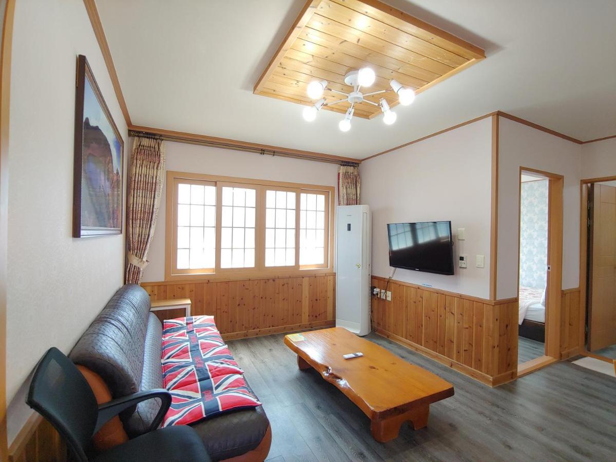 Gyulhouse Pensionソギポ エクステリア 写真